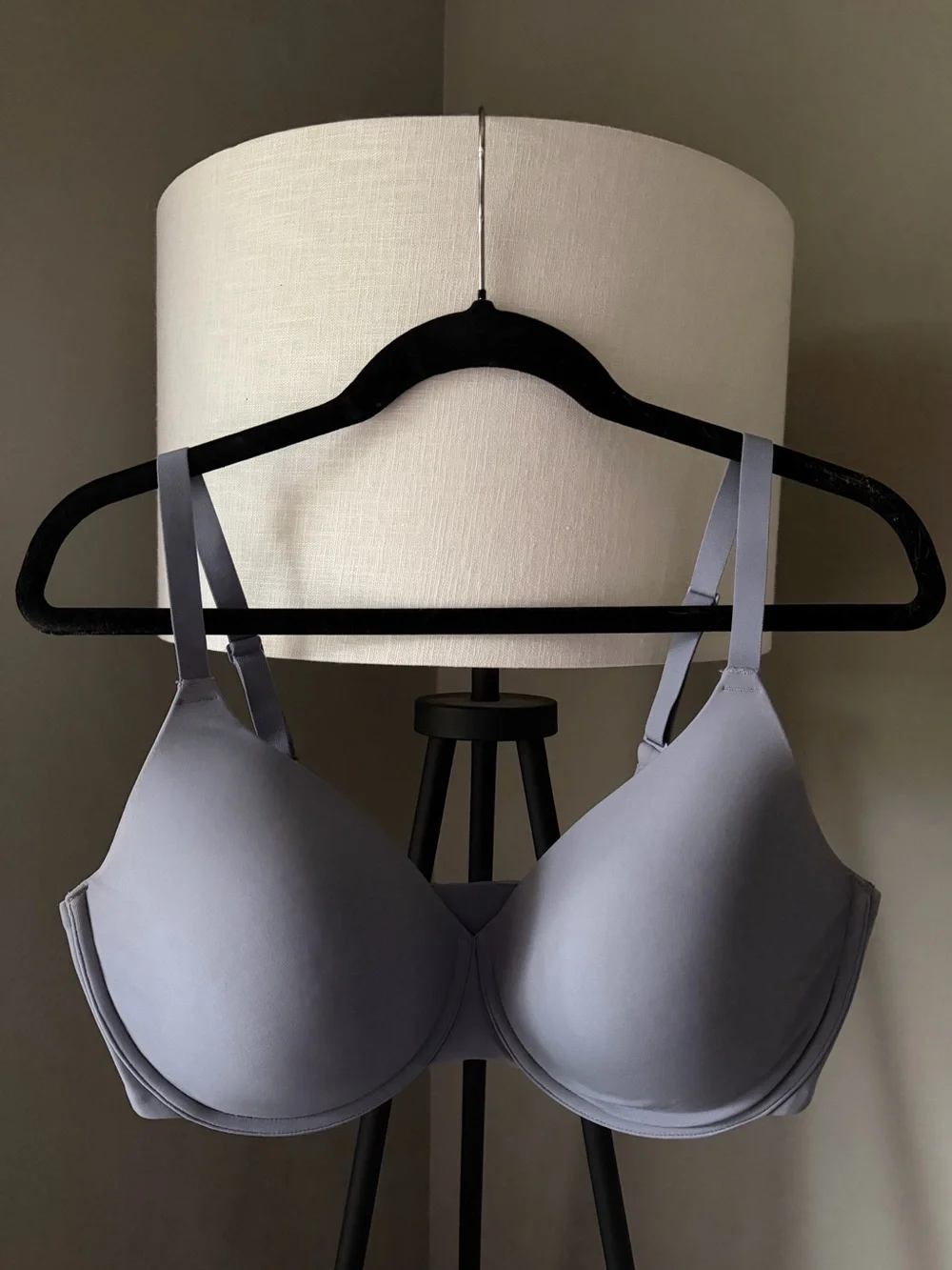 Skims Fits Everybody Tshirt Bra - Picture 1 of 4